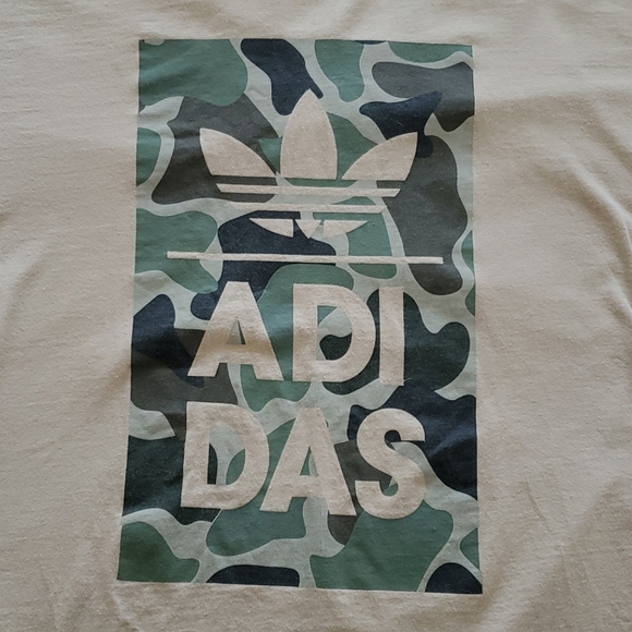 Adidas Graphic Tee - Picture 2 of 5